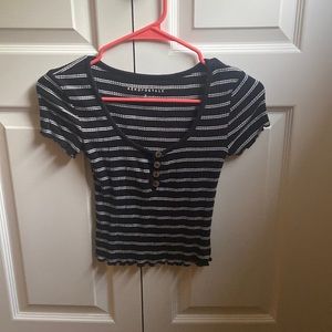 size small aeropostle black with white stripes cropped top